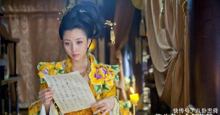 一国君思念发妻，写了一封仅七个字的信，却诞生成语“陌上花开”