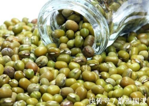 患有|慢性胃炎要注意,这些东西要少吃,否则加重病痛