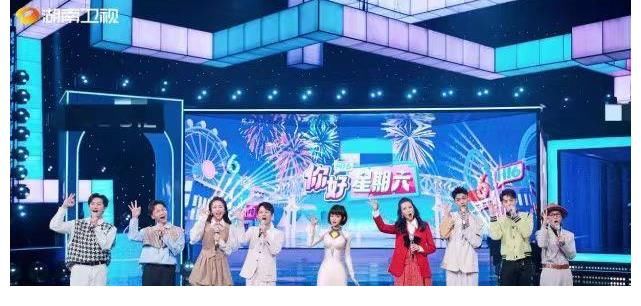 何炅硬撑起一档新综艺,首播尴尬,固定嘉宾、主持接不住话