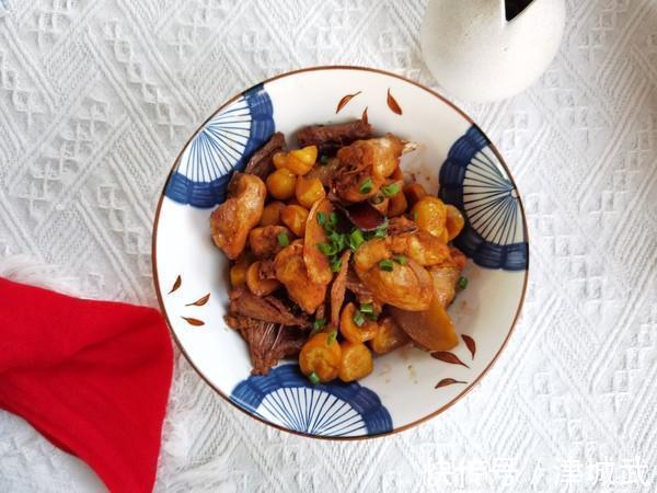 炖鸡|吃牛羊肉不如吃它,滋补营养高,家家户户吃得起!