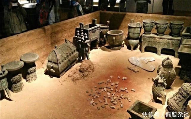 龙骨|不问苍生问鬼神：直击殷商时期的人牲祭祀，您看到底有多残忍？