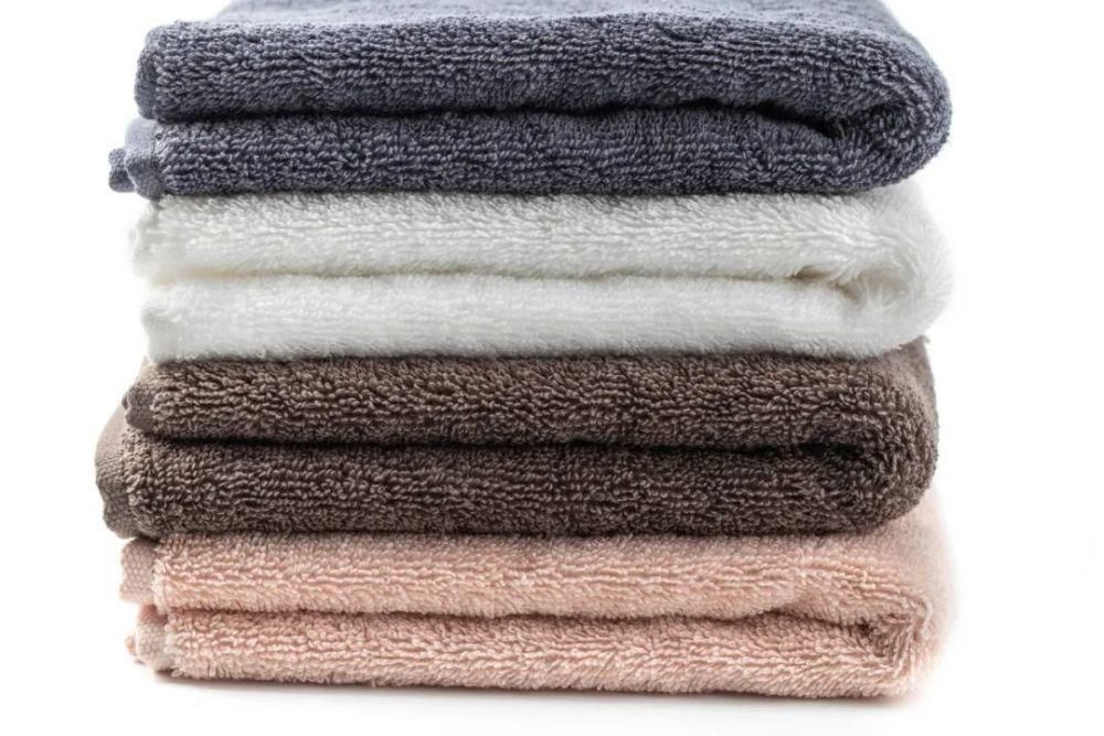 浸泡|毛巾用得又脏又滑,简单一个清洗窍门,毛巾跟新买的一样洁净如新