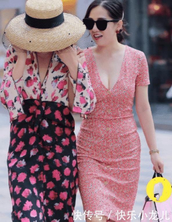 曼妙|穿搭橘色的碎花连衣裙,有一种婀娜曼妙的感觉