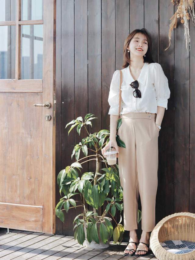 针织衫|30岁~45岁的女性秋季穿搭分享,针织衫配直筒九分裤,显瘦又减龄