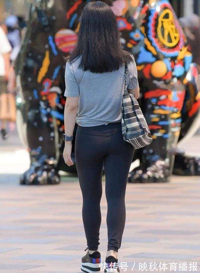 阔腿裤 打底裤比较优雅，才能契合自身气质，更显身材