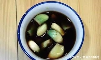 大蒜好处多多,吃法丰富,尤其适合中老年人养生,不妨抽时间看看