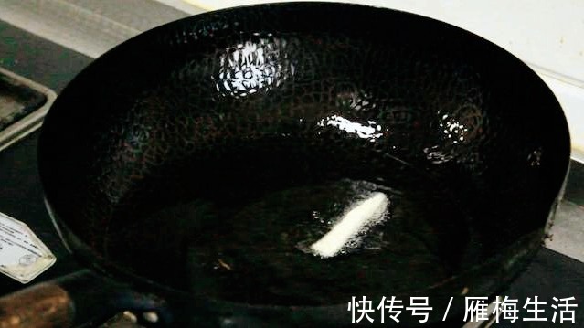 为啥很多饭店把芹菜炒杏鲍菇当做招牌菜试着炒一次,真能吃上瘾