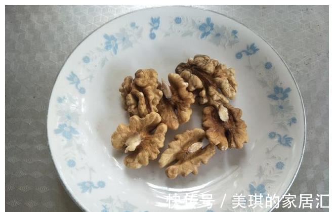美味|破壁机食谱,3样食材放入破壁机,出锅香浓美味,秋天特别适合喝