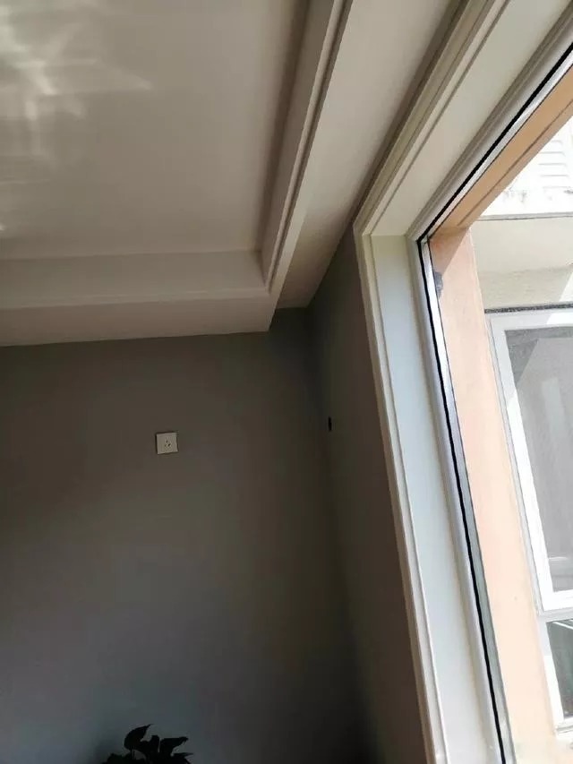 我们结婚了|花了五个月完工,全屋漂亮极了,电视墙特别抢眼,家人很喜欢!