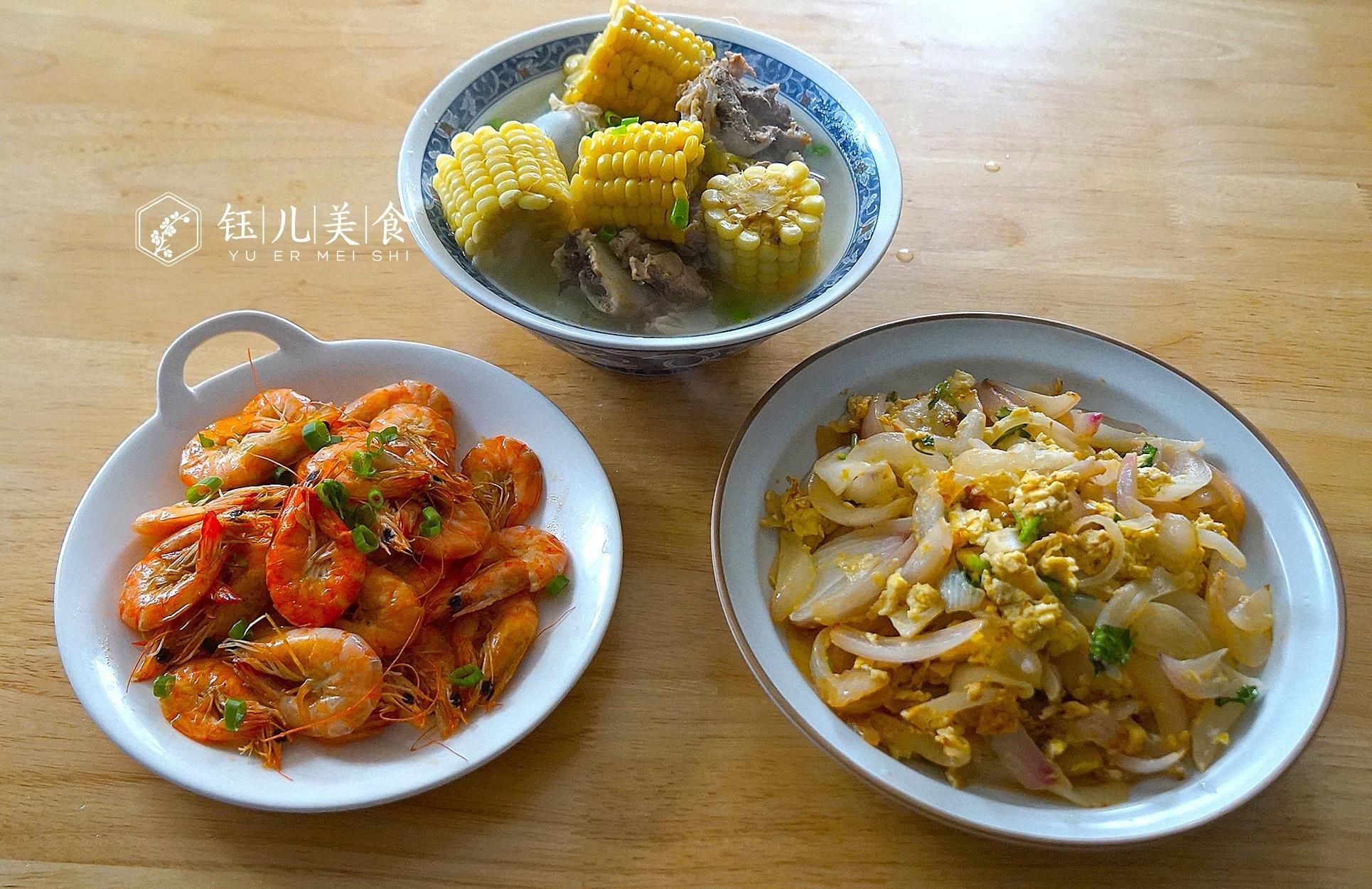 午餐|晒晒老公做的午餐，两菜一汤，美味又营养，闺蜜：太让人嫉妒了