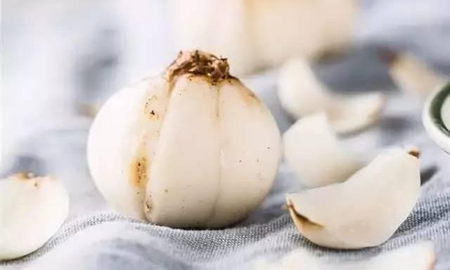 膳食纤维|有几种“易胖蔬菜”,减肥时要怎么吃一次性和你说清楚