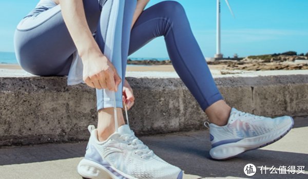 慢跑鞋 下半年最值得买的5双跑鞋,每一双都是超高性价比