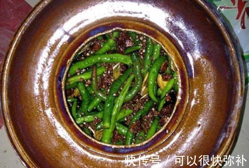 婆婆教我腌辣椒,不用水,不用油,酸辣爽口,2天就能吃