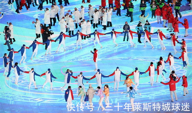 苏翊鸣|康辉连催三遍:请运动员落座!全玩疯了继续蹦迪:接着奏乐接着舞