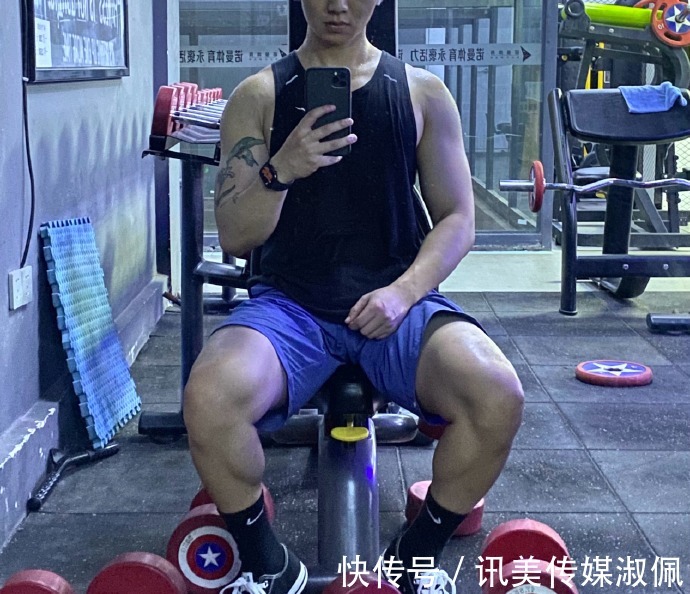 机车|挥汗如雨是常态，有颜有料的机车型男，当地帅哥排行榜第一名！