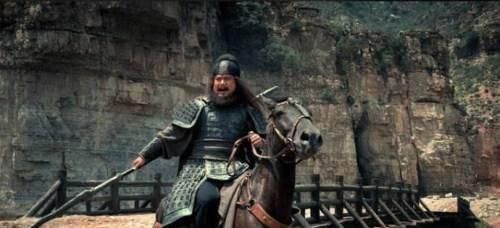 惨遭|刘禅投降后,关羽惨遭灭门,为何张飞后人无人敢动呢