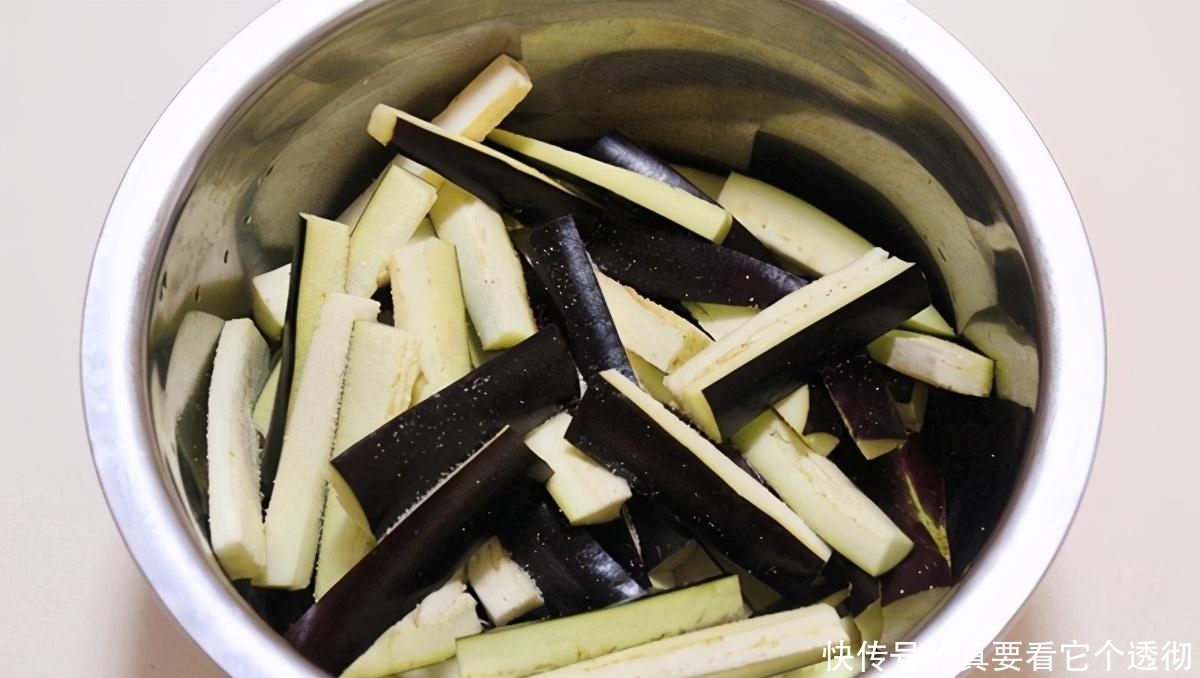 鱼香茄子|女人常吃这个“碱性蔬菜”,改善口臭,平衡体质,连皮肤都嫩了