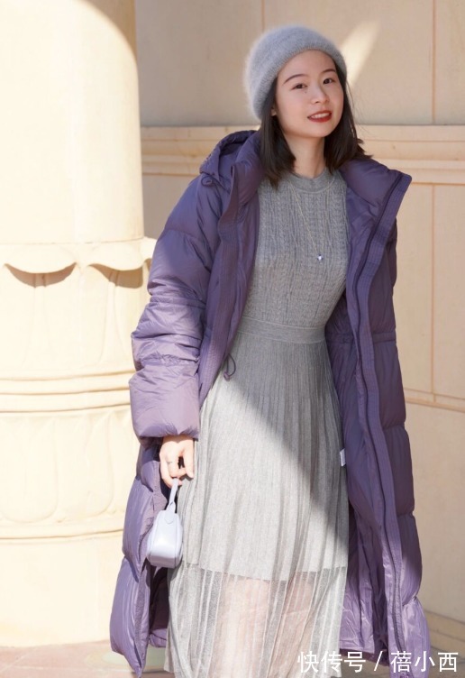 半身裙|原来羽绒服这么穿能优化比例!学会选款和搭配,让你的气质更出众