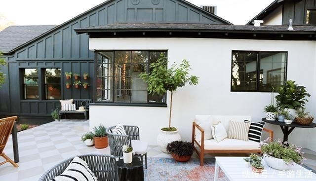 翻新|有个50㎡的大院子真是奢侈,种几棵树铺上草坪,带着孩子撒欢儿!