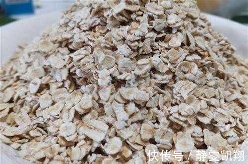 染发剂|已经变白的头发还能变黑吗营养师调理每天多吃3种食物可养发