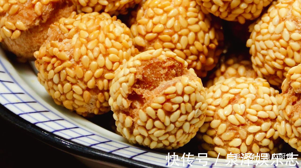 过年吃的茶食不用买，自己在家做，半斤面粉能做好多，又香又脆