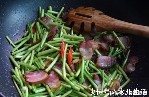 鸡肉|秋天，宁愿少吃鸭肉鸡肉，也别错过吃它，清肠解油腻，现在吃正当季