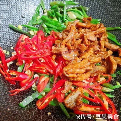 扁豆炒肉丝|丰富餐桌味&amp;健康少油家庭版~扁豆炒肉丝