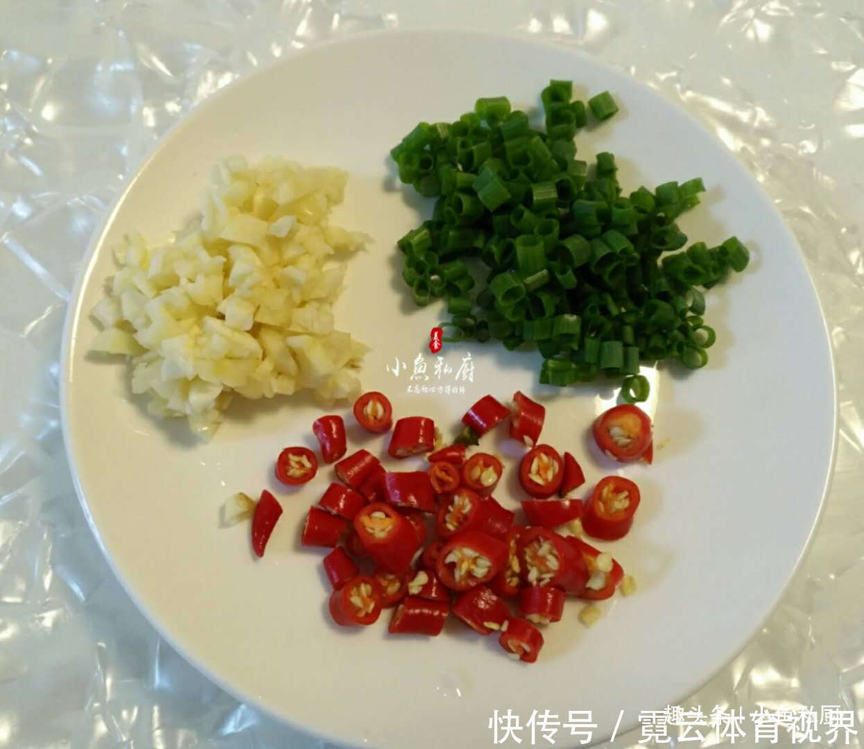 藕带|女儿最爱这道菜,简单炒一炒,酸辣爽口,比肉还香,现在吃正当季