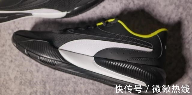 鞋带扣 PUMA Triple开箱低价的外场球鞋,一鞋两穿有何惊喜