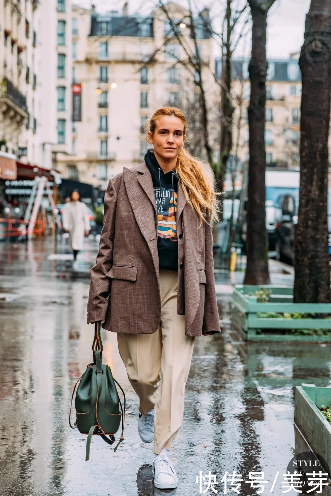 大衣里面穿什么？这4款绝美内搭，让你时髦一整个冬天