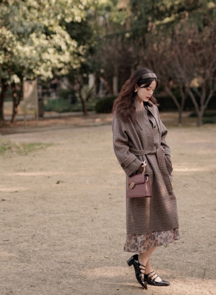 半身裙|今年冬天,“大衣+裙子”又又又火了,优雅时髦显气质!