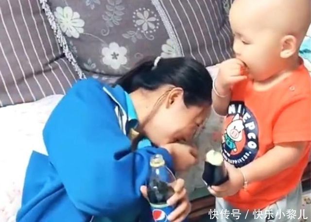 孩子们|14岁姐姐欺负1岁弟弟爆火，网友反手就是一个赞：中国好姐姐