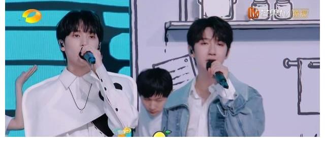 丁程鑫|夏日已过,仍觉丁程鑫等4位少年,他们的美食串烧歌,真可口