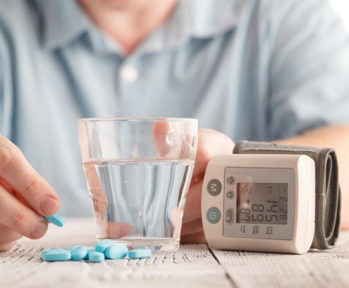 高血压|血管“堵塞”后，睡觉时会有3个表现，一个不占，说明血管还健康