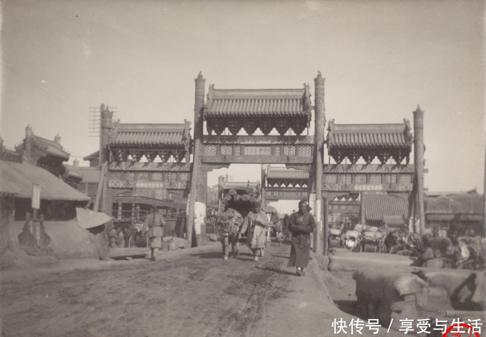 公主|清末老照片李鸿章灵位入祀贤良祠,公主格格福晋合影