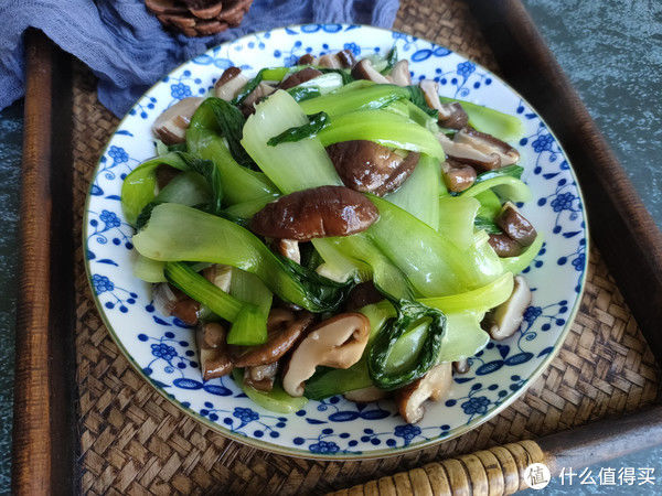秋天，少吃肉多吃菜，分享5道素菜做法，好吃又省钱，比吃肉还香