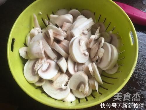 中薪|老中医不会告诉你，女人要常吃这碱性食物，皮肤白嫩，头发也乌黑