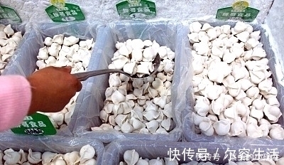 饺子|5块钱一斤的速冻饺子,到底是用什么做的?网友:怪不得那么便宜