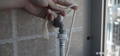 对半折|水管漏水怎么办？只需一根绳子就能轻松搞定，结实不漏水，都学学