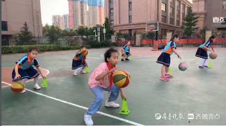 烟台高新区第二实验小学|弹古筝、画画、编程、踢足球…烟台这所小学课后延时服务有声有色