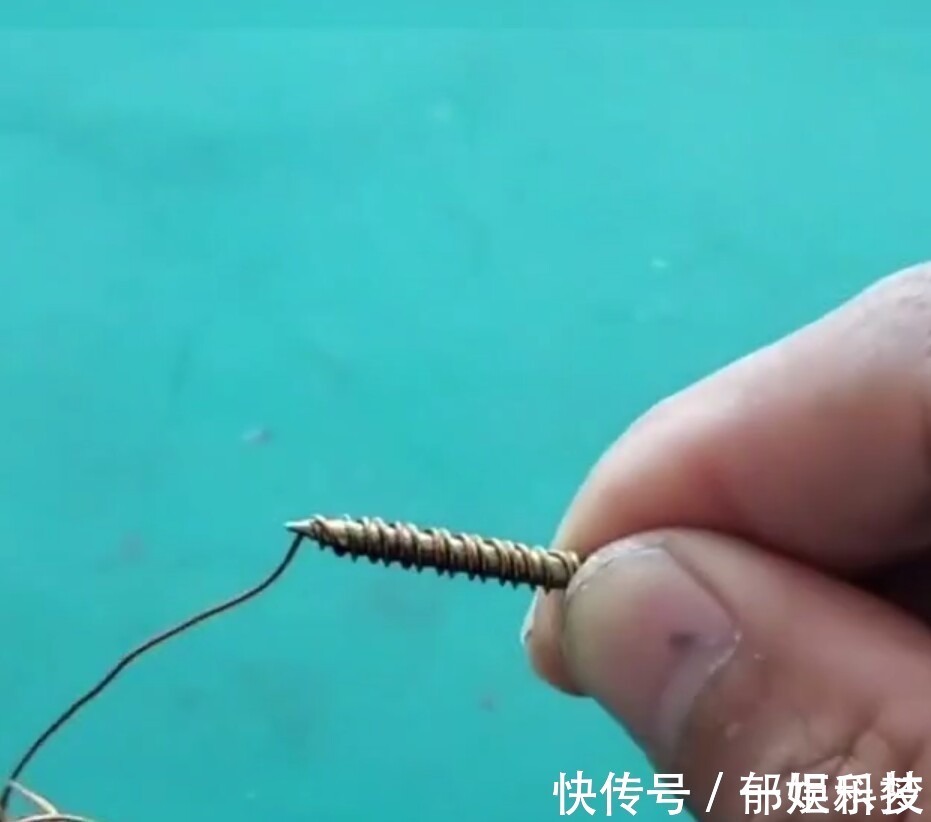 螺丝钉|家具上螺丝孔变大,螺丝无法拧紧怎么办快试试这个小妙招,好用