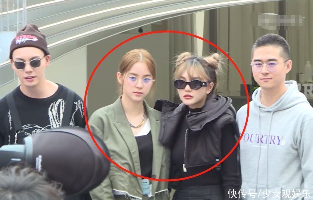 天鵝|“天鵝頸”有多重要？歐陽(yáng)娜娜周揚(yáng)青站在一塊，氣質(zhì)差距一目了然