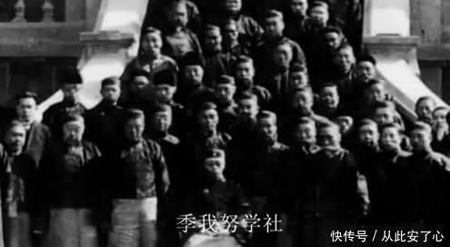 端坐|美国网站上的末代皇帝溥仪影像端坐乾清宫特别喜欢戴墨镜！