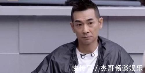 冷面笑匠|赵文卓意外出圈,“冷面笑匠”和“镇场大哥”的名号,他实至名归