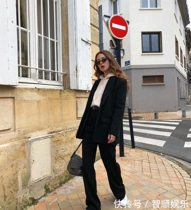 西装裤|不露脚踝怎么美2021首选这三种搭配,让你既有温度,也有风度