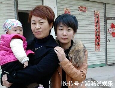 生育期|妹妹23岁生娃,姐姐31岁生娃,双胞胎姐妹再同框,差距不是一般大