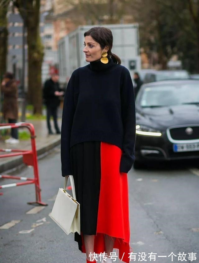 烟管裤 梨形身材别总穿阔腿裤了,这4款“下装”更遮肉!不用减肥就显瘦!