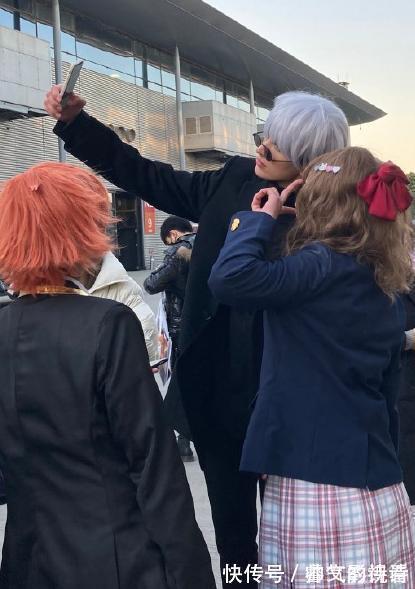 coser|这个角色的cos被警告,不是因为露得太多,而是因为还原得太像