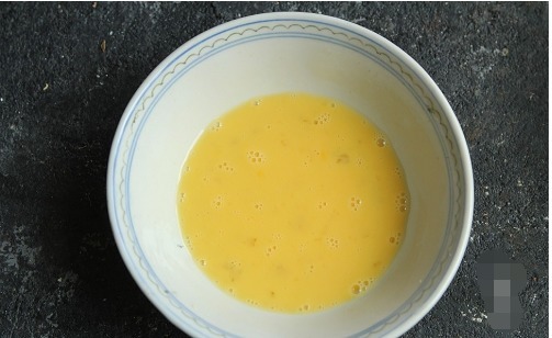  简单|冬天这个汤不能少，简单方便，暖心又暖胃