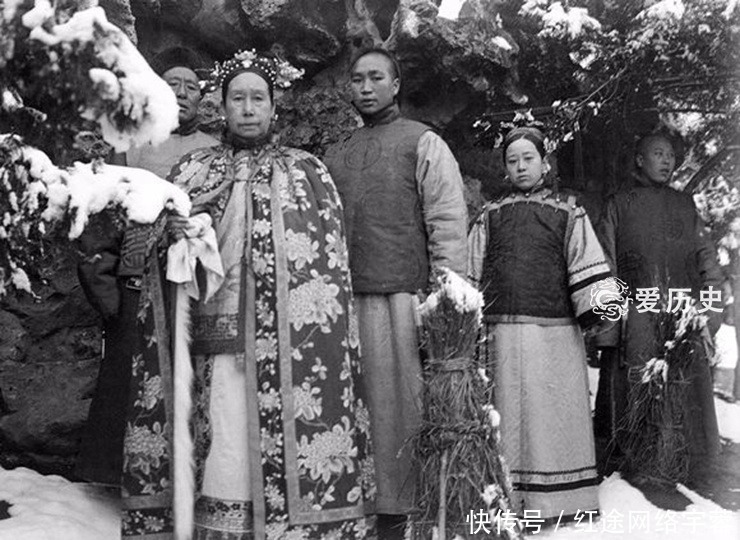 污纳|紫禁城里为何不见厕所?皇帝后宫香灰除污纳便 手纸也是特供